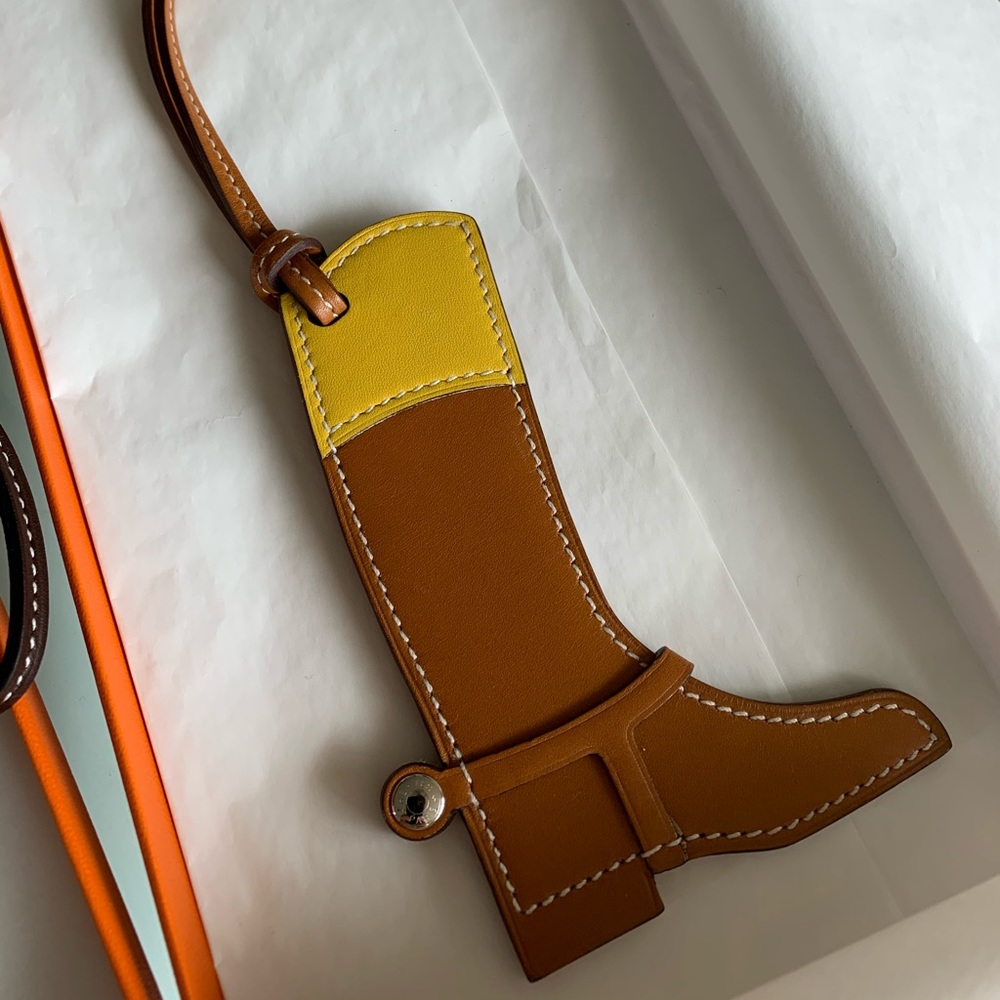 Hermes paddock charm- yellow